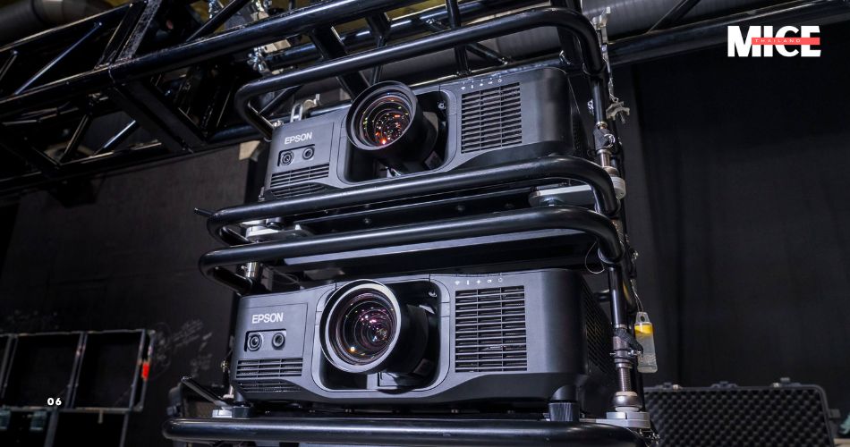 Professional projector rental service in Bangkok, Thailand, perfect for conferences and events with sharp image projection