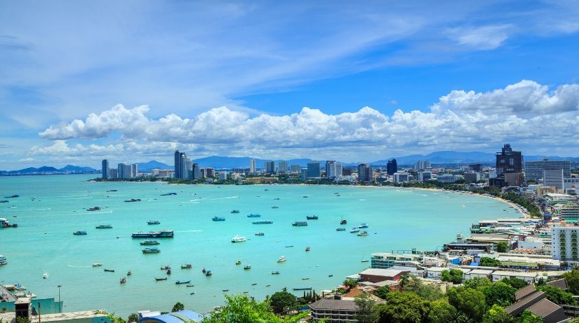Pattaya city skyline with turquoise bay, extensive hotel capacity for large corporate groups